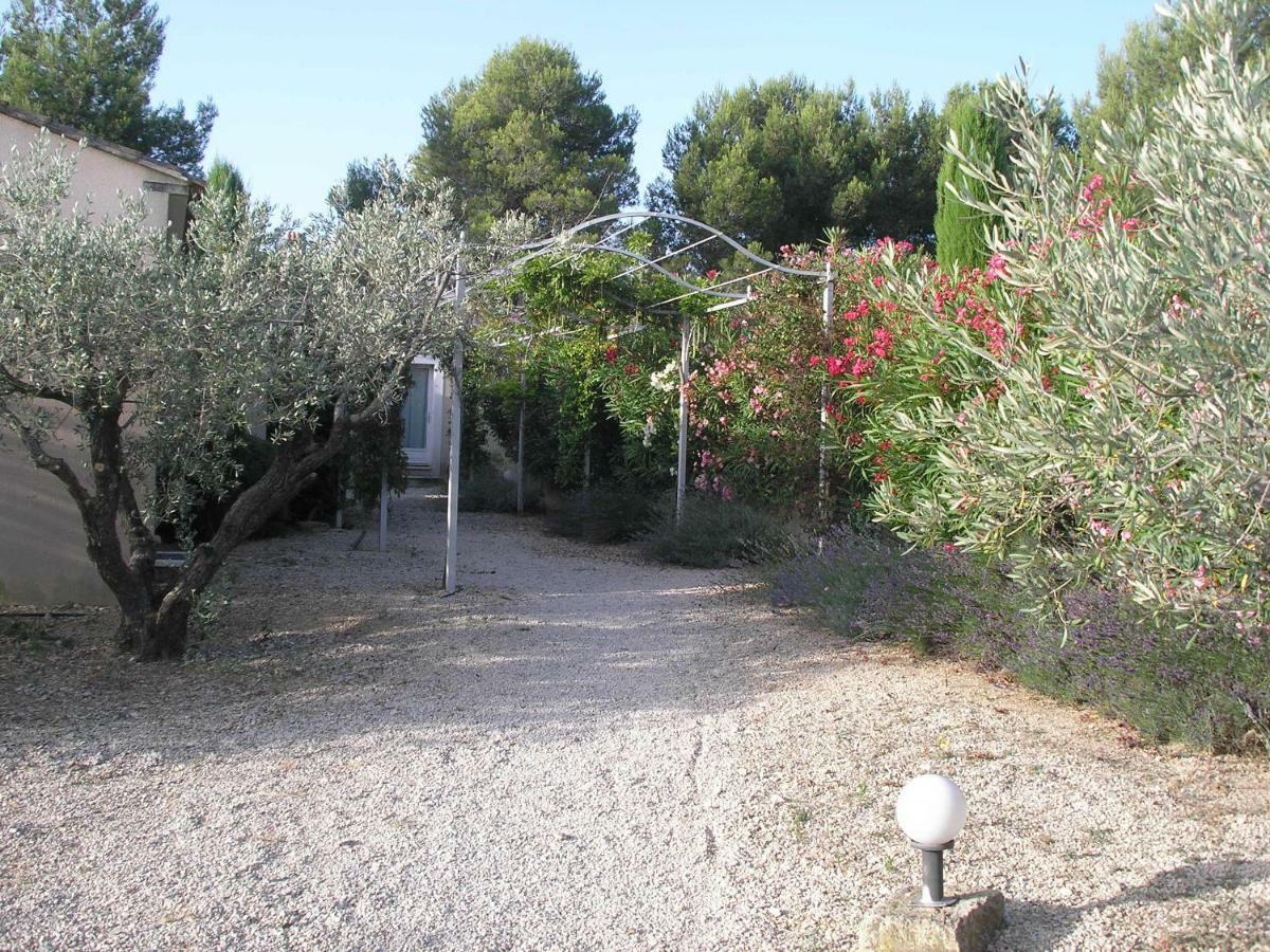 Le Mazet De Lele Saint-Rémy-de-Provence Exterior foto